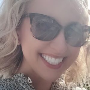 Meet your Posher, Chelsey